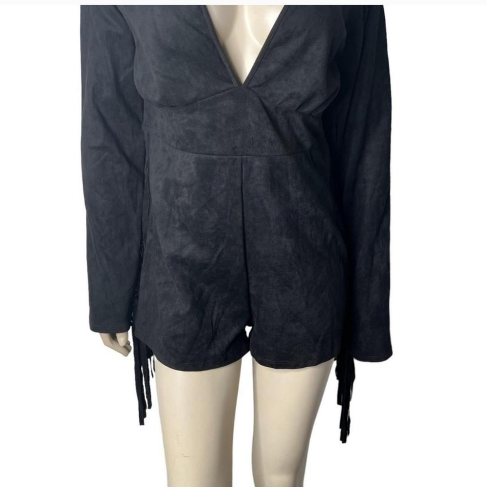 🆕Black Suede Low Cut Open Back Long Sleeve Fringe Thick Romper~Size 1 XL - Picture 5 of 8